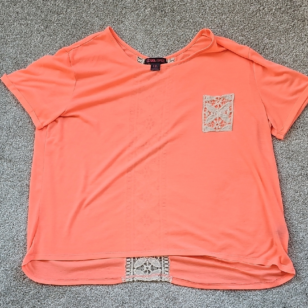 Coral Lace Pocket Short Sleeve Tee